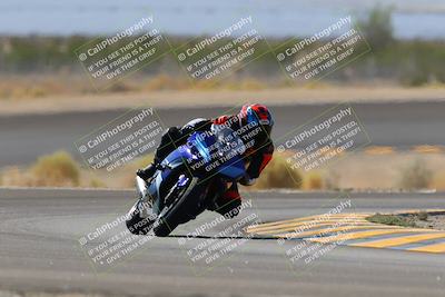 media/Oct-08-2022-SoCal Trackdays (Sat) [[1fc3beec89]]/Turn 14 (1050am)/